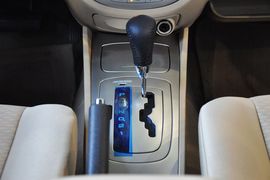 2011款别克凯越1.6LX-AT
