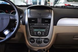 2011款别克凯越1.6LX-AT