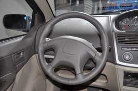 2011款天津一汽威志三厢