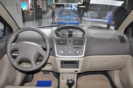 2011款天津一汽威志三厢