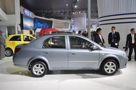 2011款天津一汽威志三厢