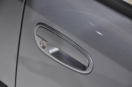 2011款天津一汽威志三厢