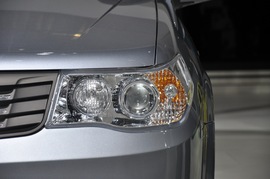 2011款天津一汽威志三厢