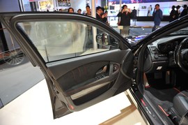 玛莎拉蒂总裁车展实拍