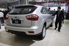 比亚迪S6车展实拍