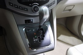 比亚迪S6车展实拍