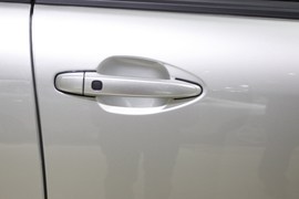 比亚迪S6车展实拍