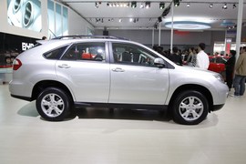 比亚迪S6车展实拍