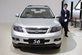 比亚迪S6车展实拍