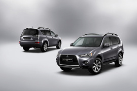 2011款三菱欧蓝德劲界2.4L时尚版