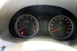 北京现代瑞纳两厢实拍