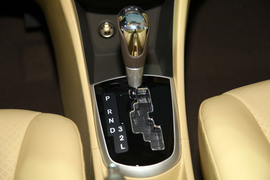 北京现代瑞纳两厢实拍