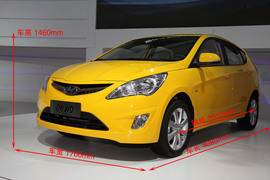 北京现代瑞纳两厢实拍