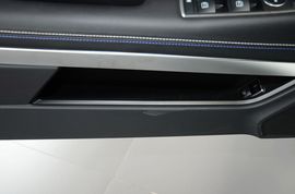 2016款奔驰E200轿跑车灵动版