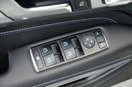 2016款奔驰E200轿跑车灵动版