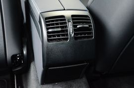 2016款奔驰E200轿跑车灵动版