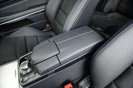 2016款奔驰E200轿跑车灵动版