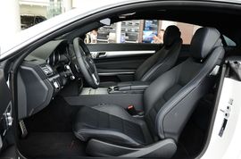 2016款奔驰E200轿跑车灵动版