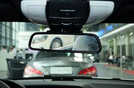 2016款奔驰E200轿跑车灵动版