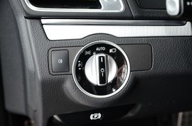 2016款奔驰E200轿跑车灵动版