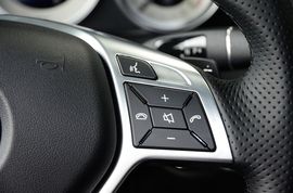 2016款奔驰E200轿跑车灵动版