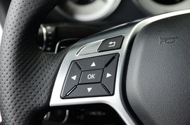 2016款奔驰E200轿跑车灵动版