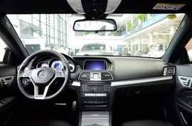 2016款奔驰E200轿跑车灵动版