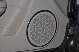 2011款广汽传祺2.0L自动豪华版