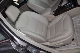 2011款广汽传祺2.0L自动豪华版