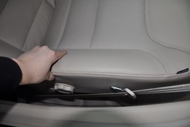 2011款广汽传祺2.0L自动豪华版