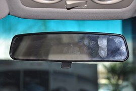 2011款广汽传祺2.0L自动尊贵版