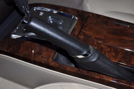 2011款广汽传祺2.0L自动尊贵版
