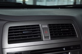2011款广汽传祺2.0L自动尊贵版