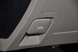 2011款广汽传祺2.0L自动尊贵版