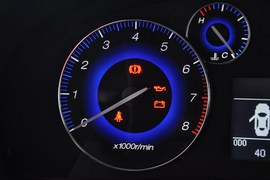 2011款广汽传祺2.0L自动尊贵版