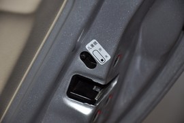 2011款广汽传祺2.0L手动精英版