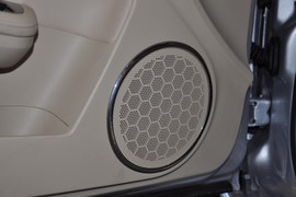 2011款广汽传祺2.0L手动精英版