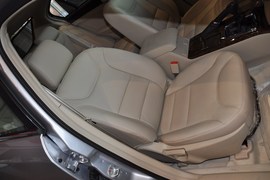 2011款广汽传祺2.0L手动精英版