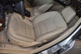 2011款广汽传祺2.0L手动精英版