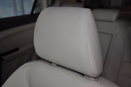 2011款广汽传祺2.0L手动精英版