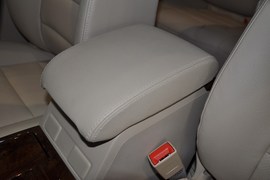 2011款广汽传祺2.0L手动精英版