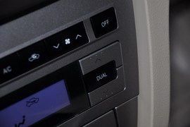 2011款广汽传祺2.0L手动精英版