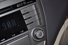 2011款广汽传祺2.0L手动精英版