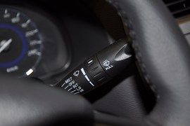 2011款广汽传祺2.0L手动精英版