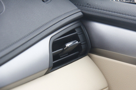 2017款一汽丰田威驰1.5L