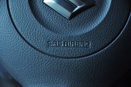 2011款铃木雨燕1.5L手动运动版
