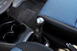 新一代丰田雅力士海外实拍