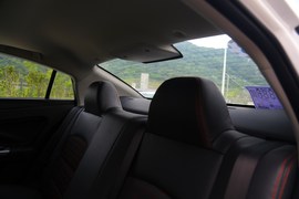 2017款海马福美来1.6L