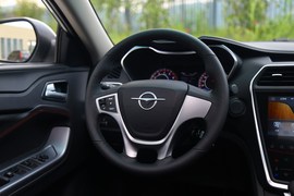 2017款海马福美来1.6L