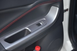 2016款海马福美来试驾实拍